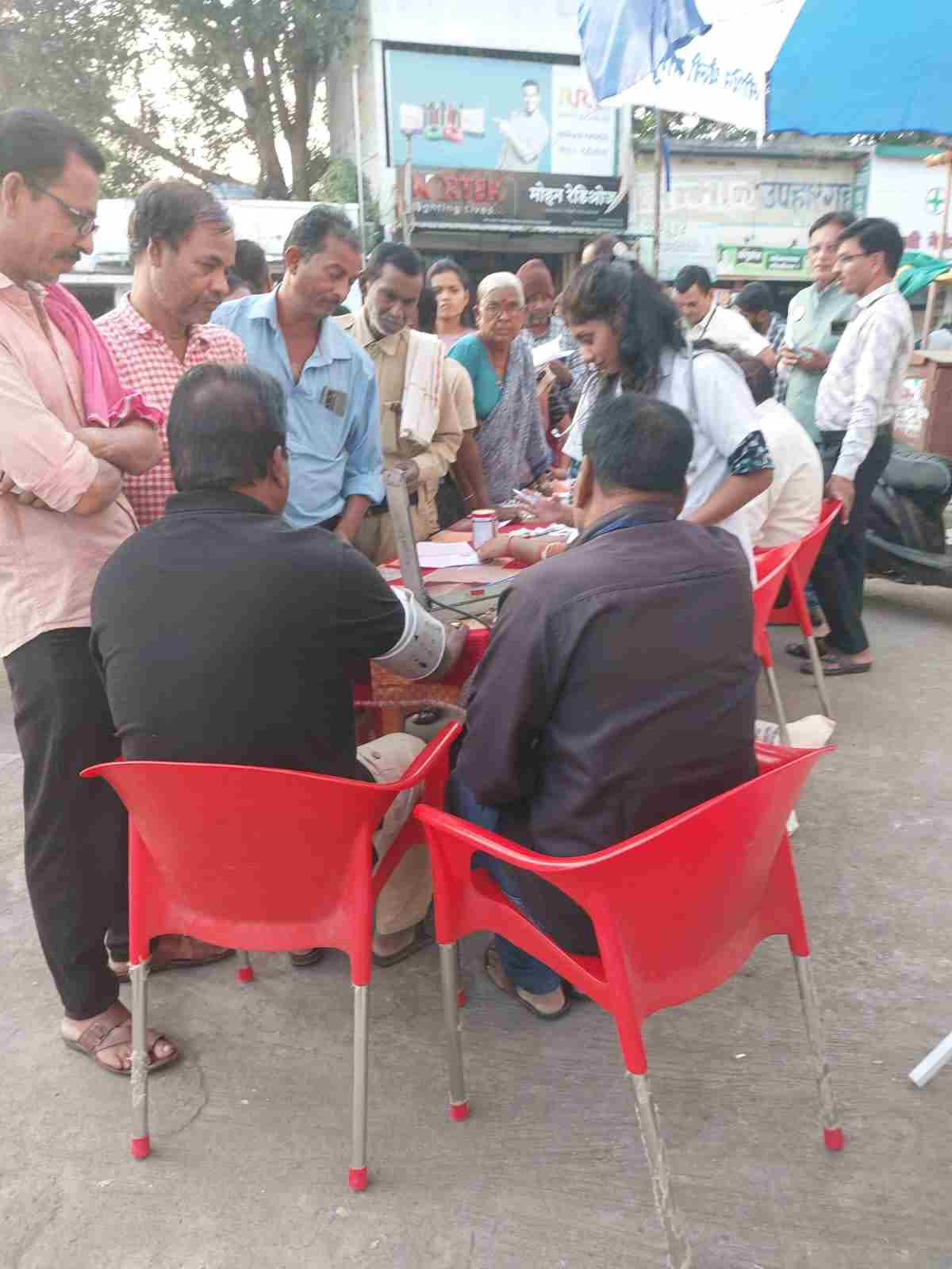 विश्व मधुमेह दिवस पर रोटरी क्लब हिंगणघाट द्वारा निःशुल्क स्वास्थ्य जांच शिविर